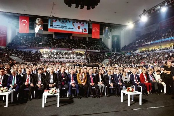 CHP’de kritik gün! Koltuk savaşında yeni perde